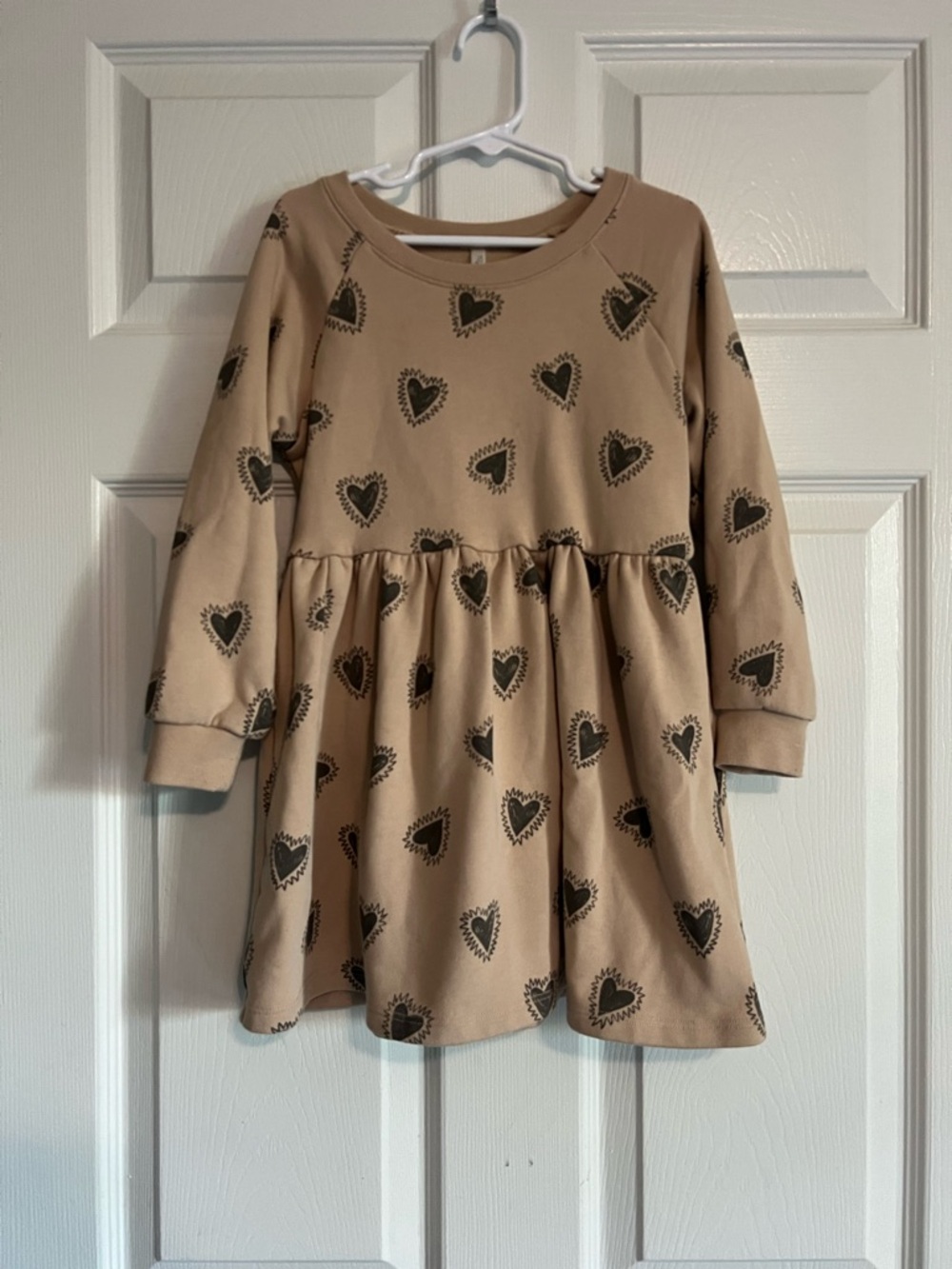 Rylee + Cru Tan Dress with Black Heart Print